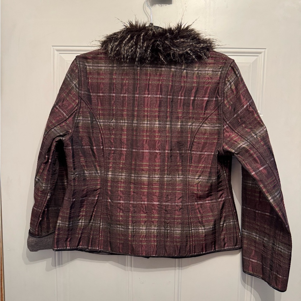 Chicos Reversible Solid Gray Or Burgundy Plaid Fa… - image 2
